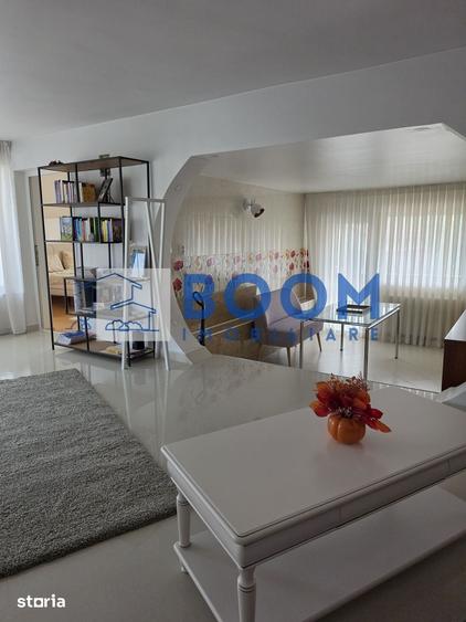 Casă cu 5 camere cu Teren 650 Mp în Dăești