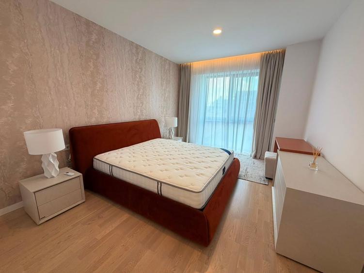 Apartament cu 3 camere decomandat, mobilat în Iancu Nicolae
