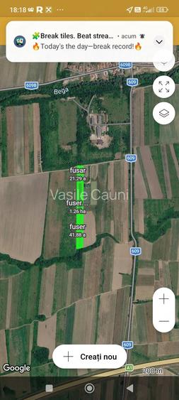 Vand teren 5900 de metri patra?i.
