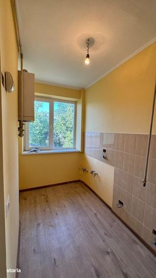 Ultracentral 2 camere cu 2 balcoane cu centrala etajul 2 - 4