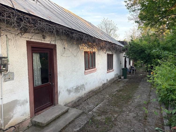Teren de 1830 mp, în Valea Călugărească