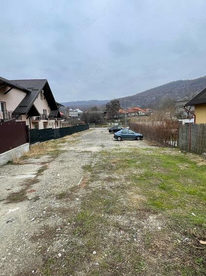 Teren de 610 mp, în Central