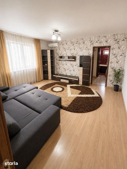 Apartament cu 2 camere semidecomandat în Calea București