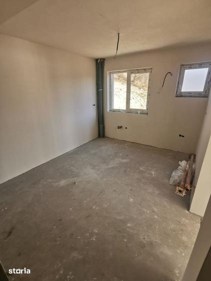Casă cu 4 camere cu Teren 300 Mp în Chinteni
