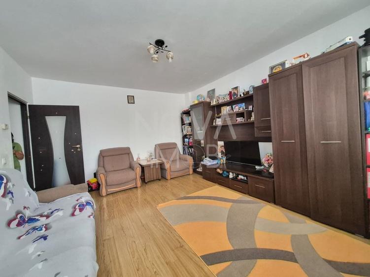 Apartament cu 2 camere decomandat, mobilat în Hipodrom 3
