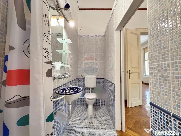 Spațiu comercial, de 100 mp, în Central