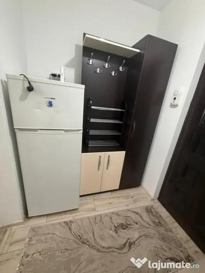 Garsonieră semidecomandată în Titulescu
