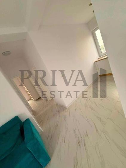 Apartament cu 3 camere semidecomandat în Moșnița Nouă