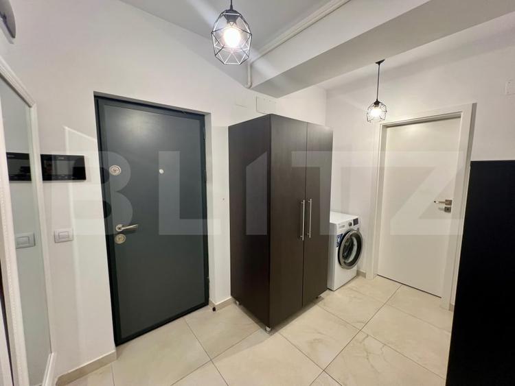 Apartament cu 2 camere decomandat, mobilat în Calea București