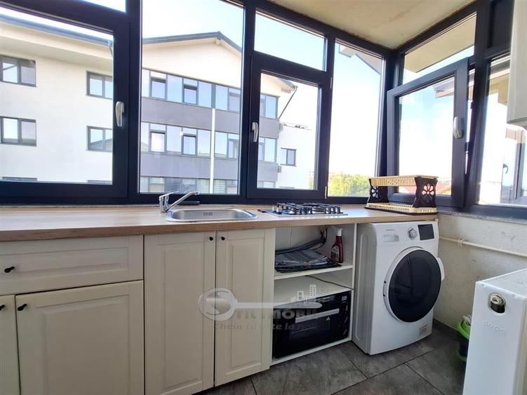 Apartament cu 2 camere semidecomandat, mobilat în Aeroport