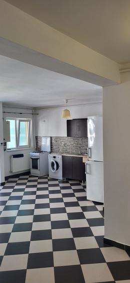 Apartament cu 2 camere decomandat în Florești