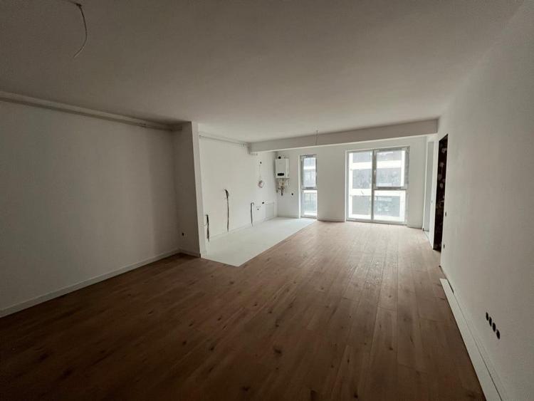 Apartament cu 2 camere semidecomandat în Borhanci