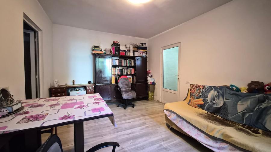 Liceul Traian /OCPI - ap 3 cam, semidecomandat, parter/4, centrala gaze - 7