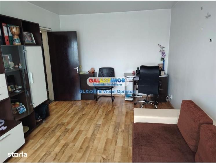 Apartament cu 3 camere decomandat în Morarilor