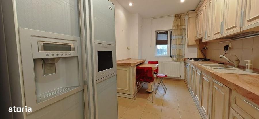 Casă cu 4 camere în Central