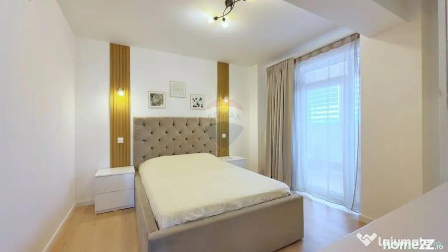 Apartament cu 3 camere semidecomandat în Colentina