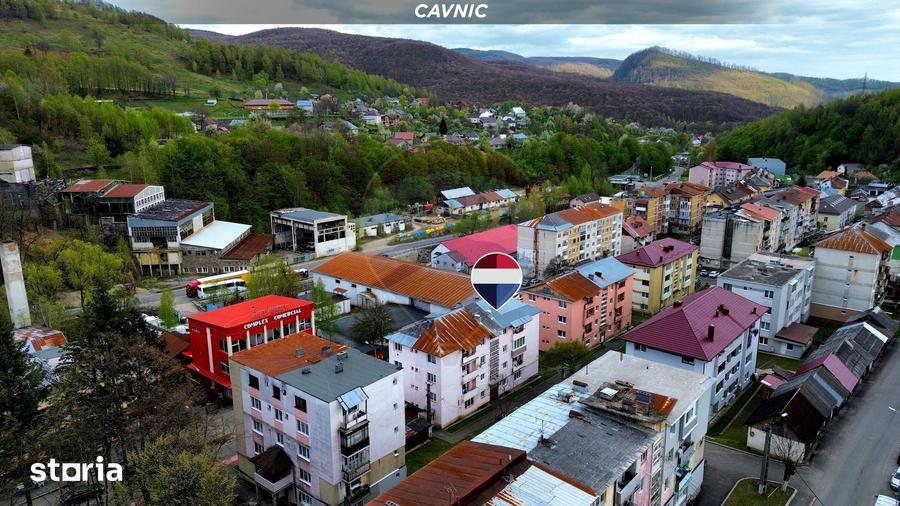 Apartament cu 3 camere, mobilat în Central