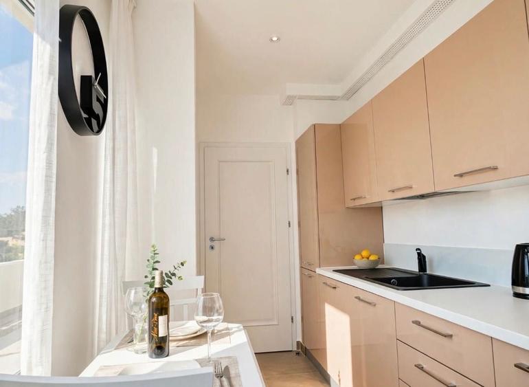 Apartament cu 2 camere semidecomandat în Sisești