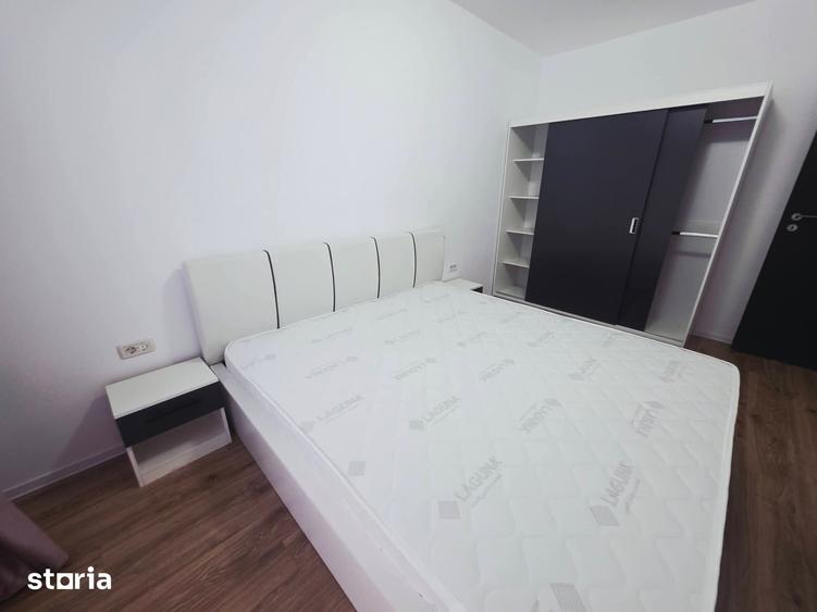 Apartament cu 2 camere decomandat în Tractorul