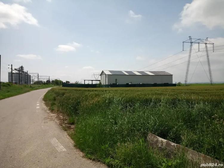 Spațiu comercial, de 500 mp, în Săbăoani