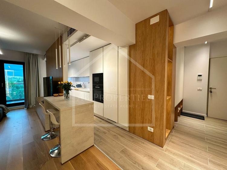 Apartament cu 2 camere decomandat, mobilat în Băneasa