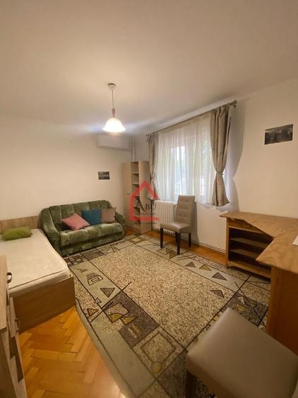 Apartament cu 2 camere decomandat, mobilat în Tătărași