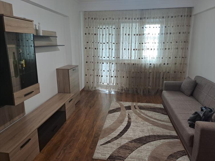 Apartament cu 2 camere decomandat în Exterior Vest