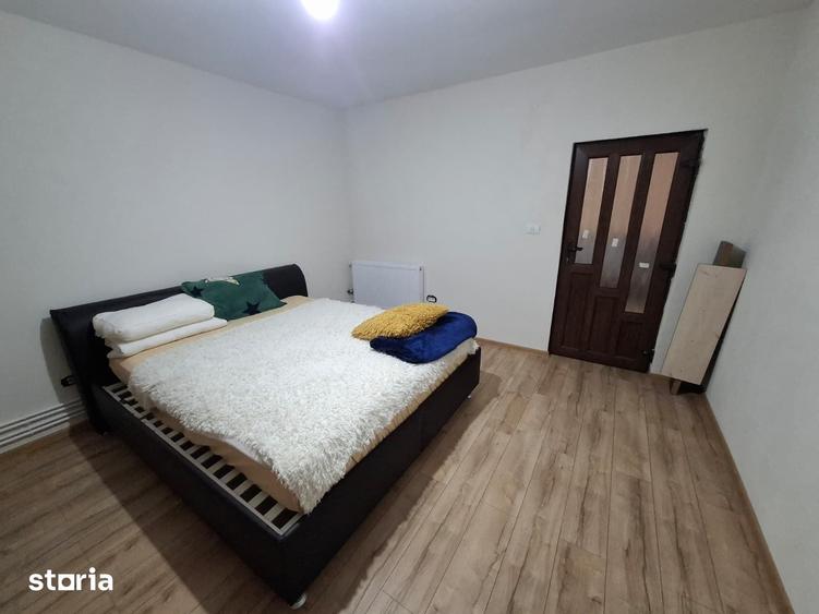 Apartament cu 3 camere în Pârneava