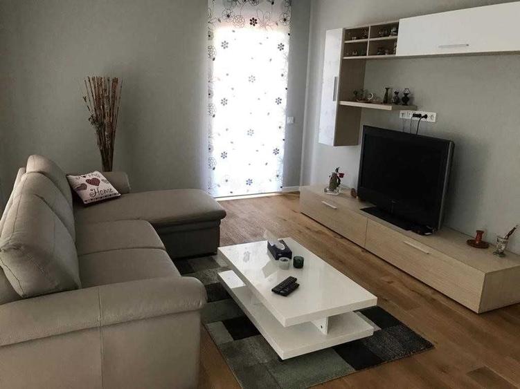 Apartament cu 2 camere decomandat în Griviței