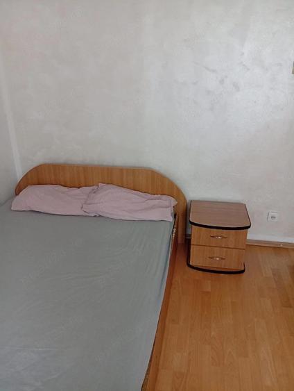 Apartament cu 2 camere decomandat în Ostroveni