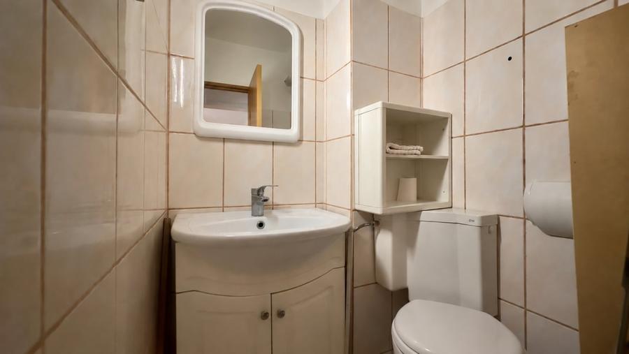 Apartament cu 4 camere decomandat, mobilat în CET