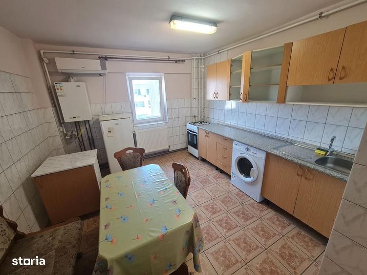 Apartament cu 2 camere decomandat în Băncilor