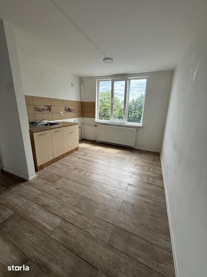 Garsonieră în Gară