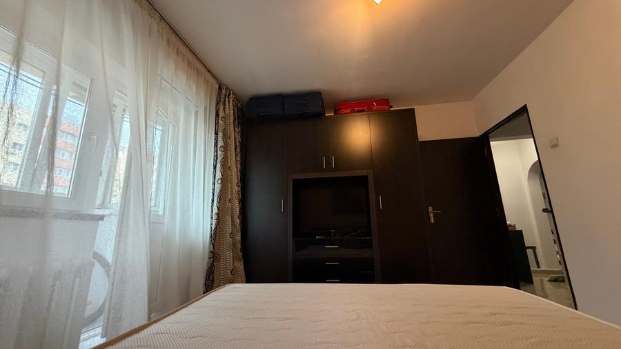 Apartament cu 3 camere decomandat în Vitan Mall