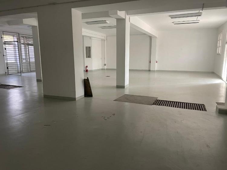 Spațiu comercial, de 200 mp, în Freidorf