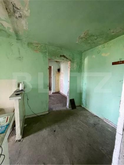 Apartament cu 3 camere decomandat în Sud