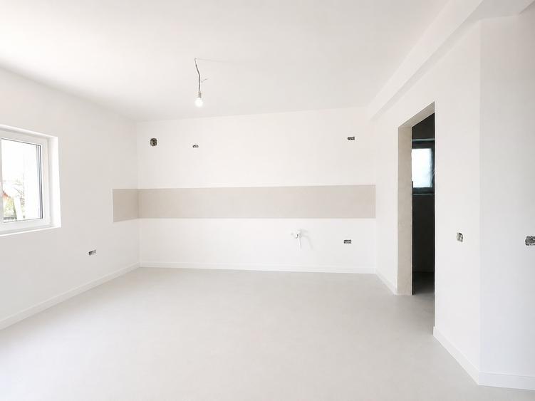Casă individuală cu 4 camere cu Teren 340 Mp în Berceni