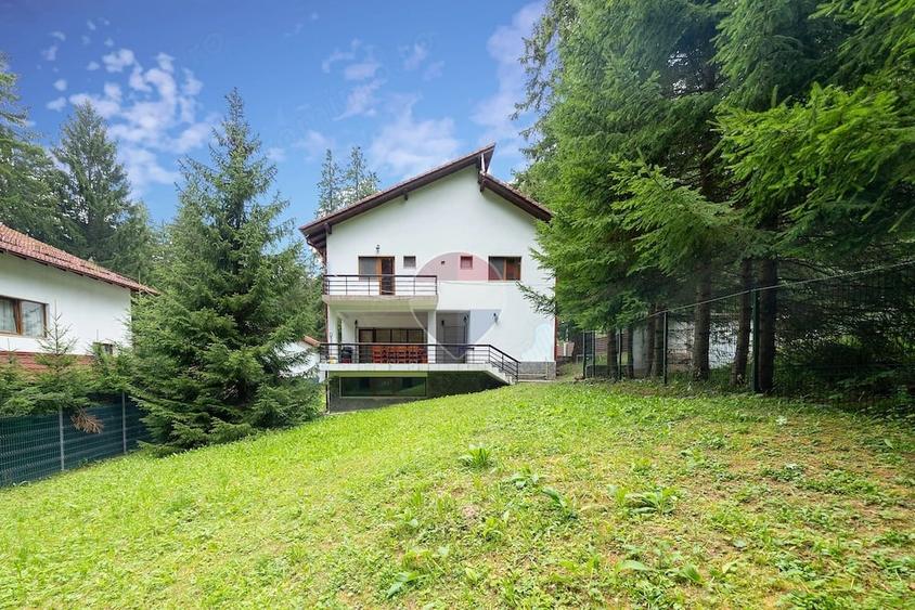 Casă cu 5 camere cu Teren 745 Mp în Cioplea