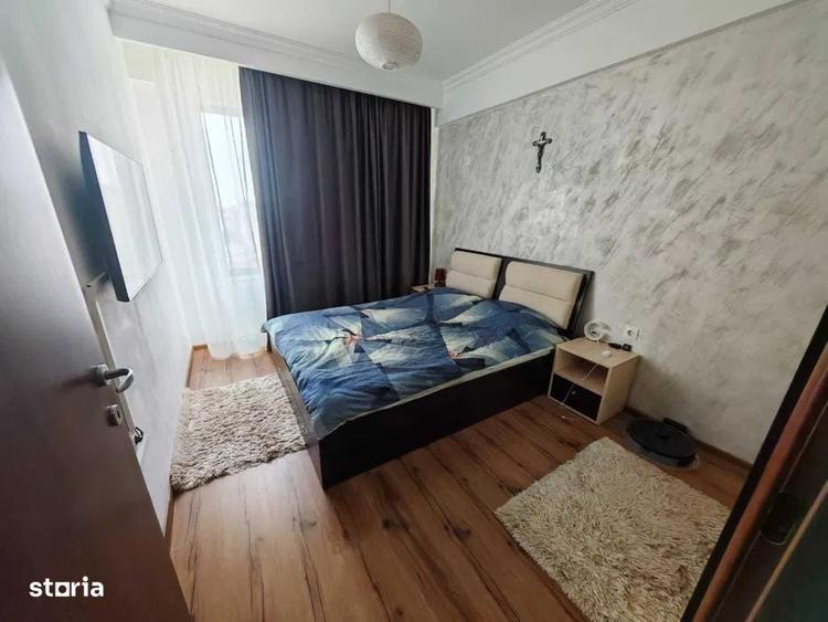 Apartament cu 3 camere decomandat în Km 5