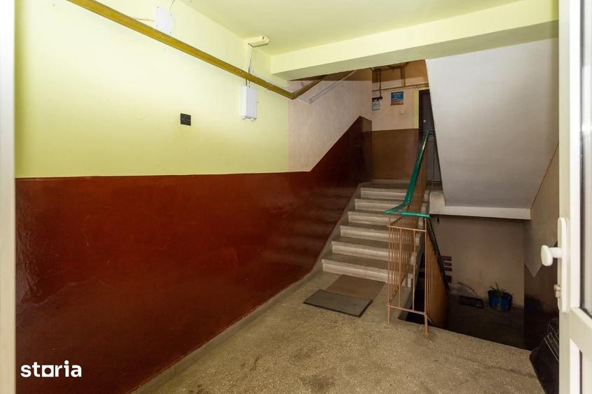 Apartament cu 3 camere decomandat în Central