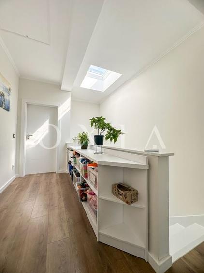 Duplex cu 4 camere cu Canalizare în Giroc