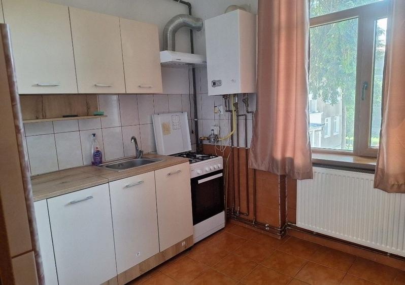 Inchiriez apartament onesti - 4