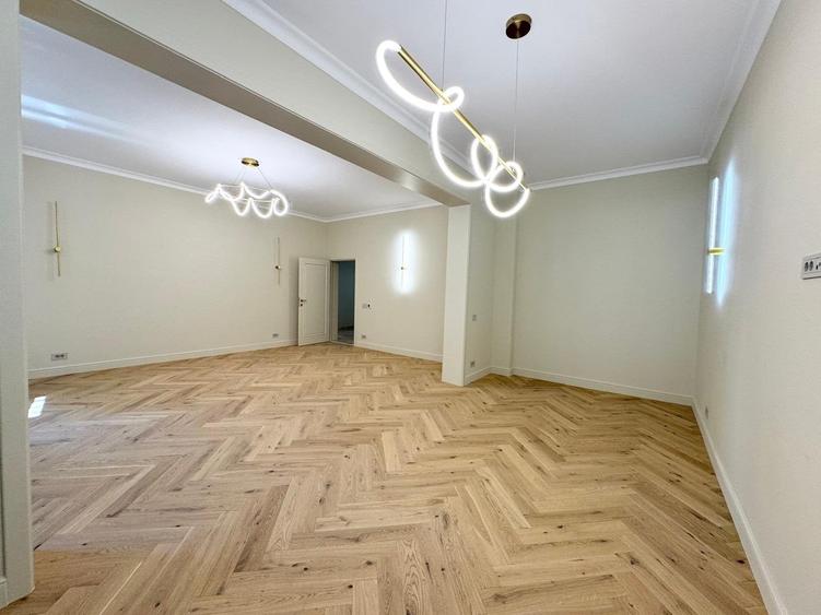 Apartament cu 4 camere în Dacia