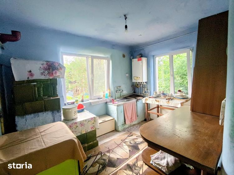 Casă cu 3 camere cu Teren 686 Mp în Central