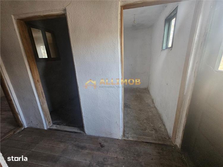Teren 1000 mp si casa renovabila in Valcanesti . - 7