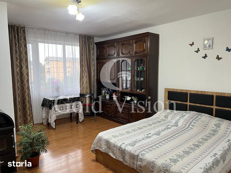Garsonieră decomandată în Sud