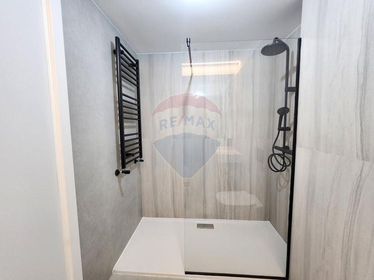 Apartament cu 2 camere decomandat în Aviației