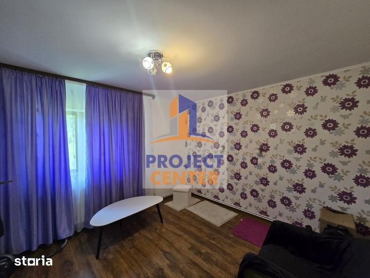 Casă cu 4 camere cu Teren 4460 Mp în Poiana Lacului