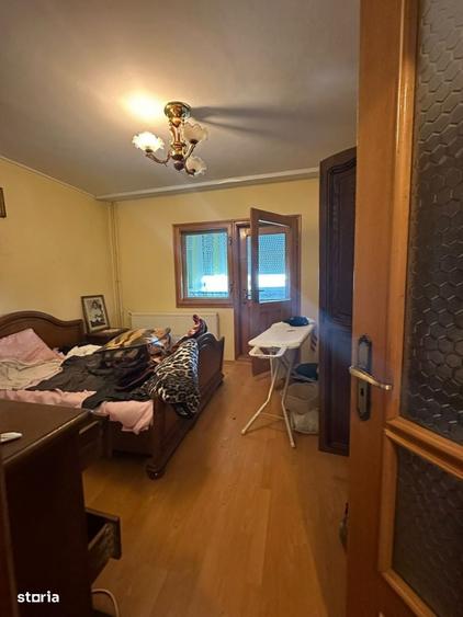Apartament cu 3 camere în Buzaului