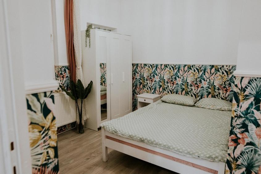 Casă individuală cu 5 camere cu Canalizare în Ultracentral